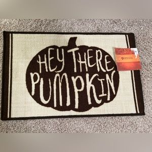 🐠Scatter Rug. 100 Percent Nylon Pile.